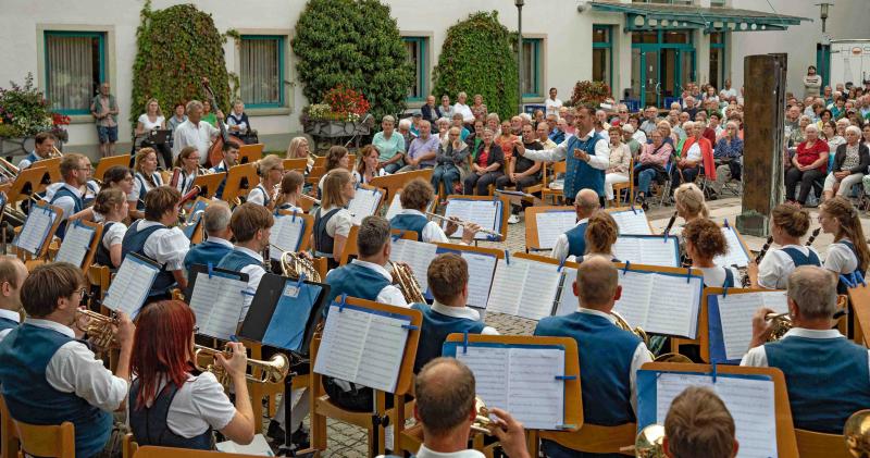 StadtkapelleSerenade202504aa